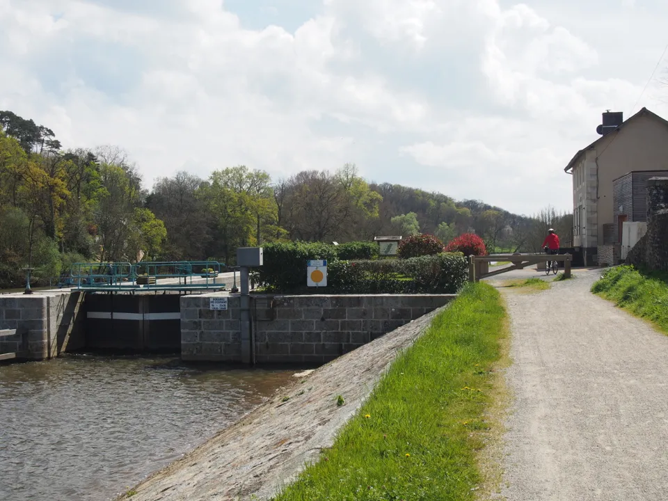 La Mayenne à vélo, au fil de l'eau — photo 2